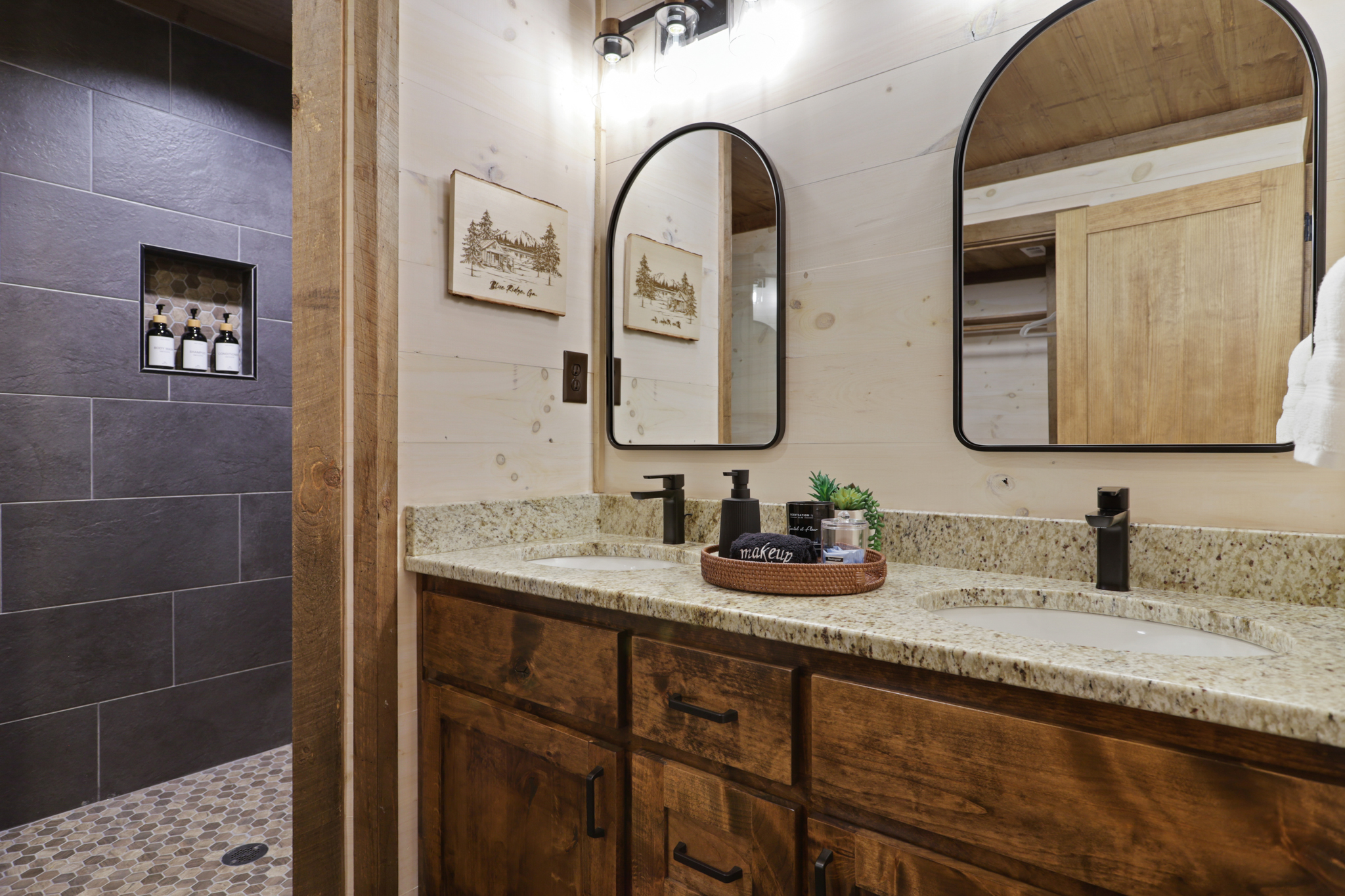 Main bathroom with modern fixtures