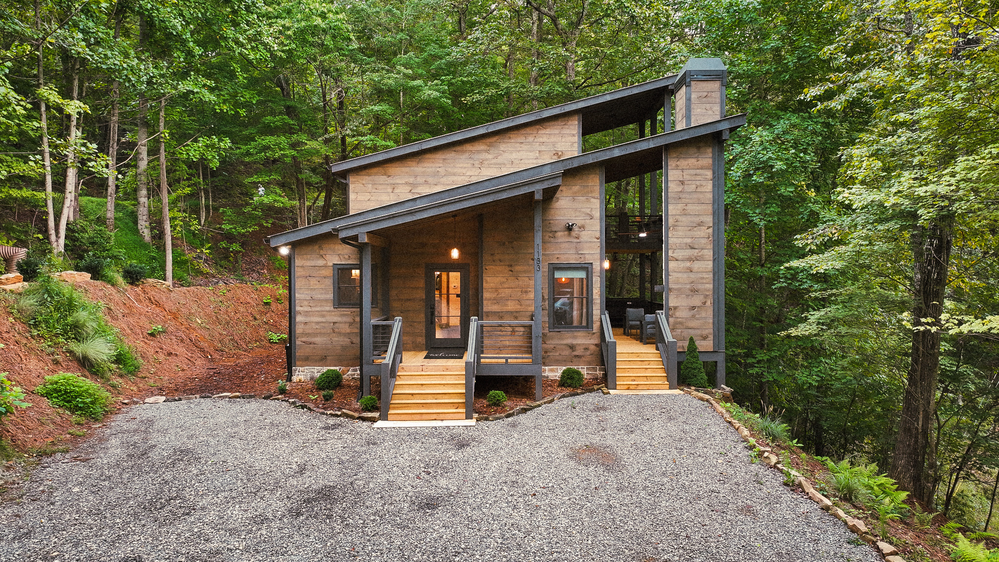 Main cabin exterior view